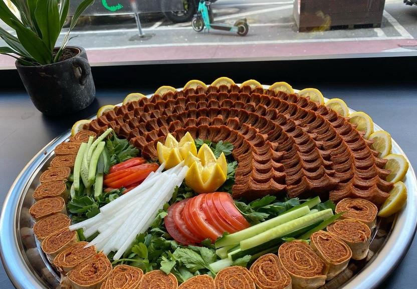 Cig Köfte Catering Platte